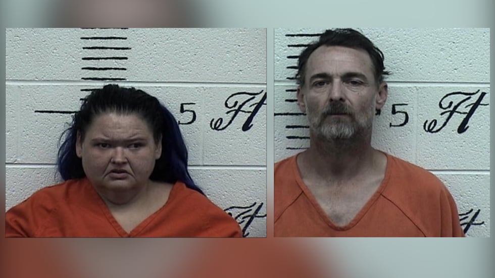 Amy Slaton Halterman e Brian Scott Lovvorn enfrentam acusações de Anexo I e Anexo VI...